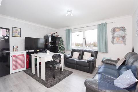 2 bedroom apartment for sale, Leinster Court, Hainault IG6