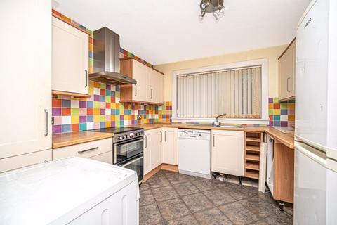 3 bedroom end of terrace house for sale, Glendale Park, Kirkcaldy