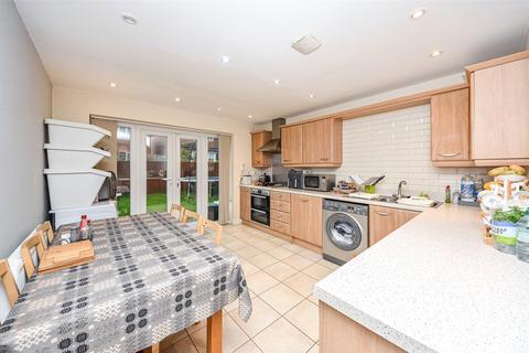 5 bedroom detached house for sale, Clos Belyn, Llandudno Junction, Conwy, LL31