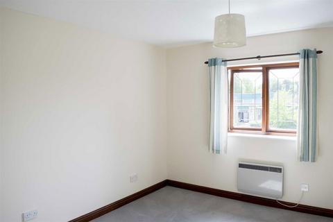 2 bedroom apartment to rent, High Street, Bedford MK45