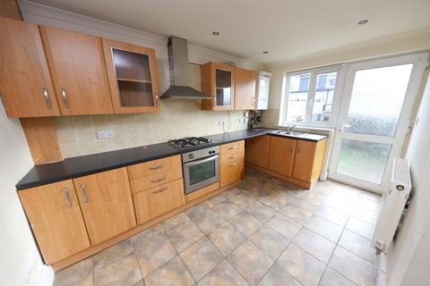 3 bedroom terraced house to rent, Abercynon, Mountain Ash CF45