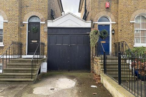 Parking to rent, Lower Road, London, SE8 5DJ