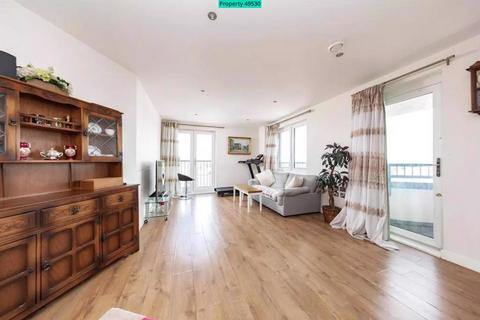 2 bedroom flat for sale, Angel Way, Romford, RM1