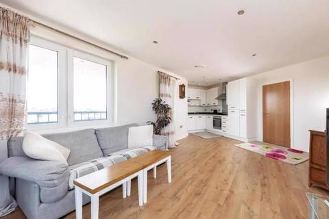 2 bedroom flat for sale, Angel Way, Romford, RM1