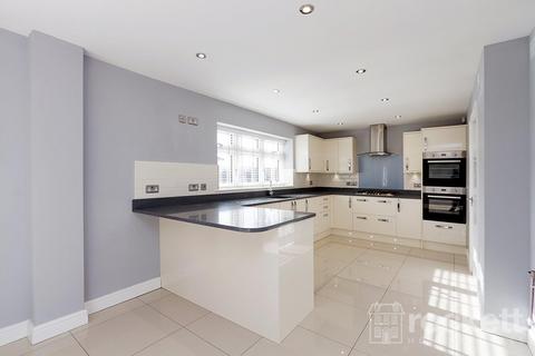 4 bedroom detached house to rent, Aspen Rise, Clayton, Newcastle Under Lyme, Staffordshire, ST5