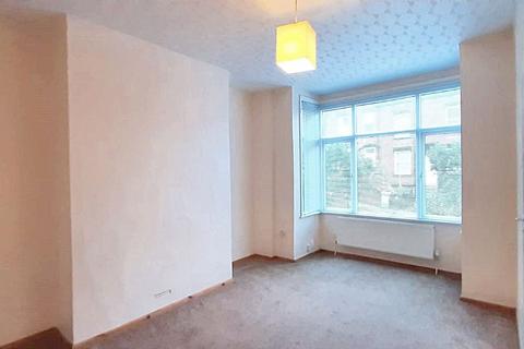 2 bedroom house to rent, Lumley Mount, Leeds LS4