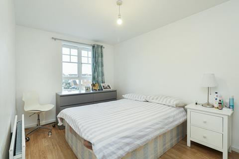 2 bedroom apartment for sale, Greenhaven Drive, Thamesmead SE28