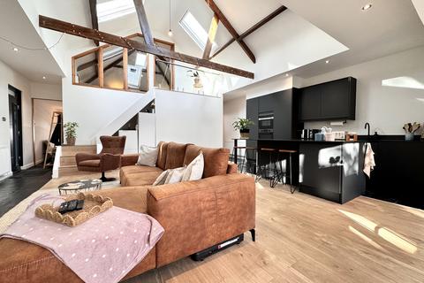 11 The Grove, Aberdare, CF44 7NA