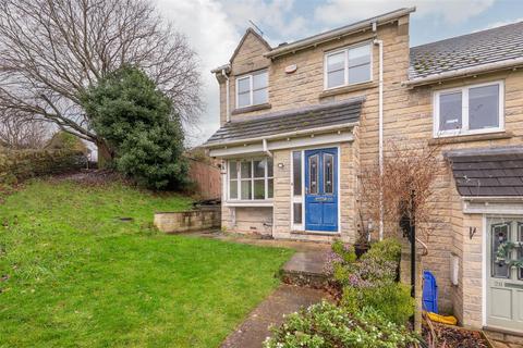 3 bedroom semi-detached house for sale, Bracken Way, Elland