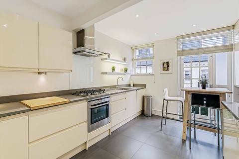 3 bedroom mews to rent, Queen's Gate Place Mews, SW7