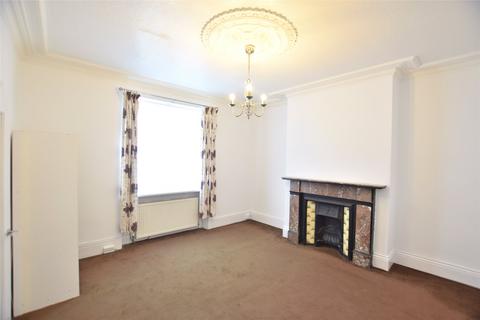 2 bedroom apartment to rent, Hewitson Terrace, Felling, NE10