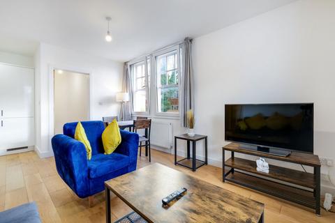 2 bedroom apartment to rent, HP11 Easton St 6-4