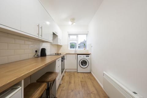 Studio for sale, The Avenue, Surbiton KT5