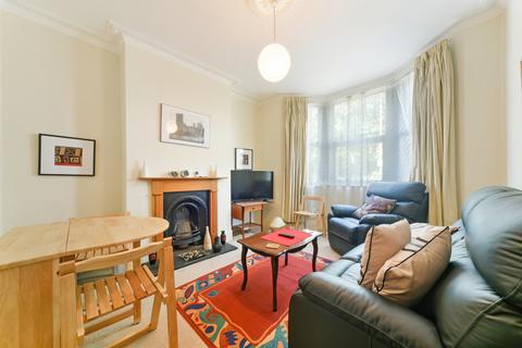 2 bedroom apartment to rent, Quicks Road, Wimbledon SW19