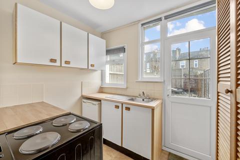 2 bedroom apartment to rent, Quicks Road, Wimbledon SW19