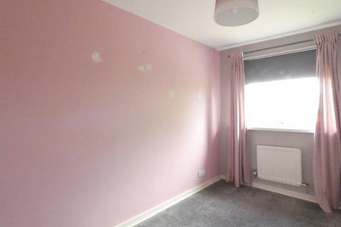 2 bedroom terraced house to rent, Stuart Court, Newcastle Upon Tyne NE3