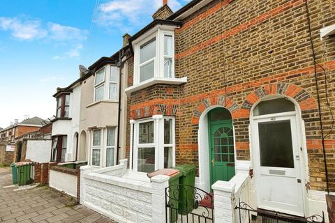 2 bedroom terraced house to rent, Herbert Street, London E13