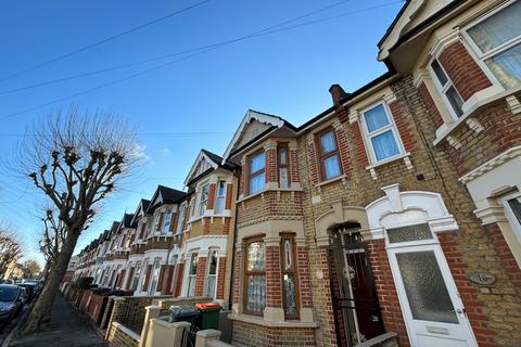 3 bedroom terraced house to rent, Denbigh Road, London E6