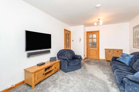 2 bedroom flat for sale, The Kyles, Fife KY1