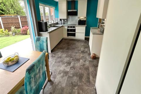 3 bedroom semi-detached house for sale, Springfield Gardens, Derbyshire DE7