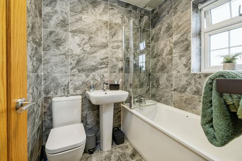 2 Anzio Crescent, Lincoln, LN1 3PX