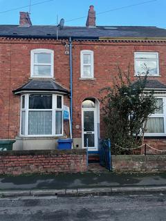 2 bedroom terraced house to rent, West Street, Banbury