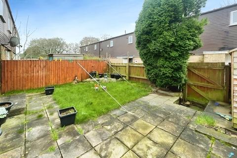 3 bedroom terraced house to rent, Feltons, Lancashire WN8