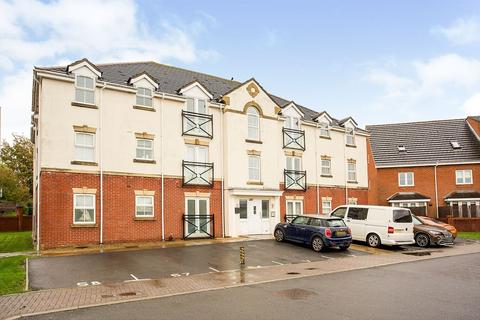 2 bedroom flat to rent, Avro Court, Southampton SO31