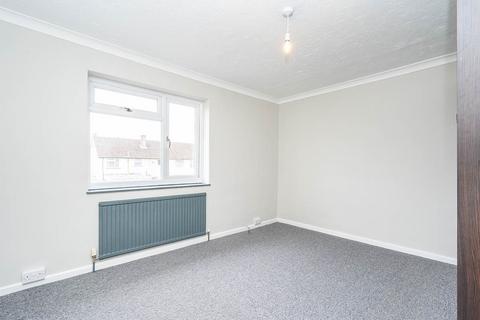 2 bedroom flat to rent, Kendal Avenue, Southampton SO16