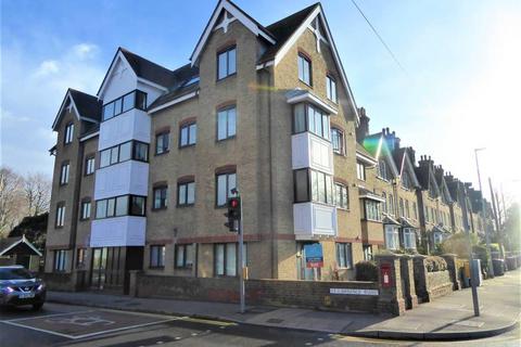 1 bedroom flat to rent, bed. F. Boundary Court, Canterbury, Kent, CT1