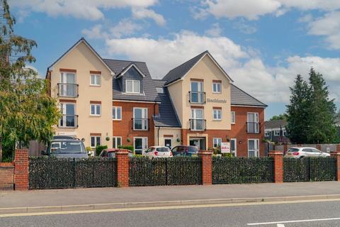 2 bedroom retirement property for sale, Apartment 1 at Heathlands Beaconsfield Road, Farnham Common SL2