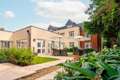 2 bedroom retirement property for sale, Apartment 1 at Heathlands Beaconsfield Road, Farnham Common SL2