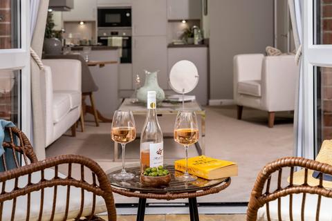 2 bedroom retirement property for sale, Apartment 1 at Heathlands Beaconsfield Road, Farnham Common SL2