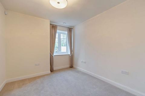 undefined, Apartment 8 at Oakingham Place 54-58 Reading Road, Wokingham RG41