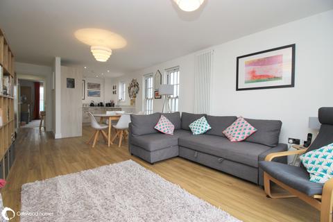 2 bedroom flat for sale, Canterbury Road, Westbroom Margate