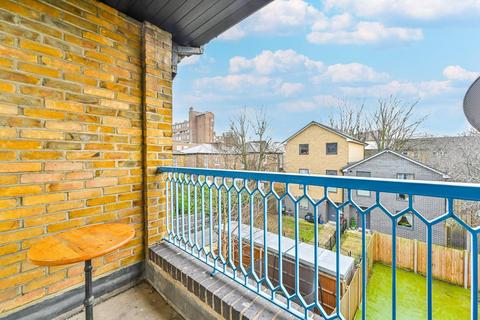 1 bedroom flat to rent, Morton Road, Islington, London, N1