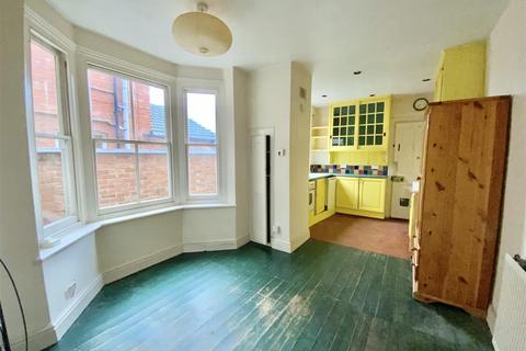 3 bedroom terraced house for sale, Windsor Street, Wolverton, Milton Keynes