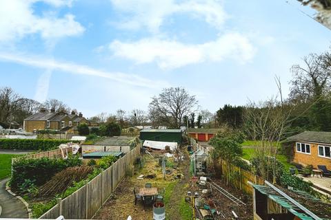 4 bedroom bungalow for sale, Riverside, Surrey TW20