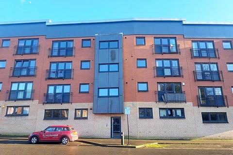 2 bedroom flat to rent, Avenuepark Street, Glasgow, G20