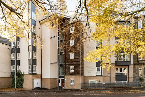 2 bedroom flat for sale, Wishaw Terrace, Edinburgh EH7