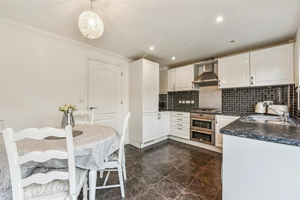 Kitchen/Breakfast Room