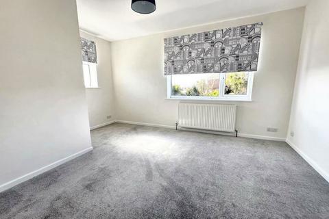 2 bedroom property for sale, Brambletyne Avenue, Saltdean, Brighton, East Sussex, BN2 8EL