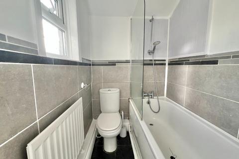 2 bedroom end of terrace house to rent, Clarence Terrace, Willington