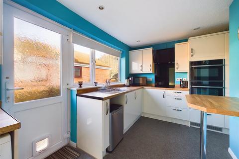 3 bedroom bungalow for sale, Woolstrop Way, Quedgeley, Gloucester, Gloucestershire, GL2