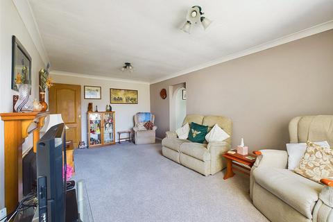 24 Woolstrop Way, Quedgeley, Gloucester, GL2 5NL