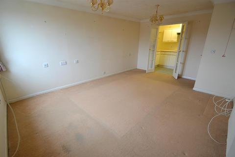 2 bedroom retirement property for sale, Bellbanks Road, Hailsham