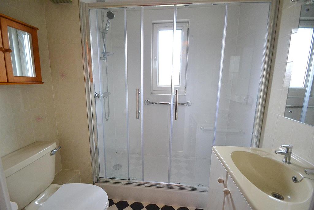 35 southdownshower.jpg