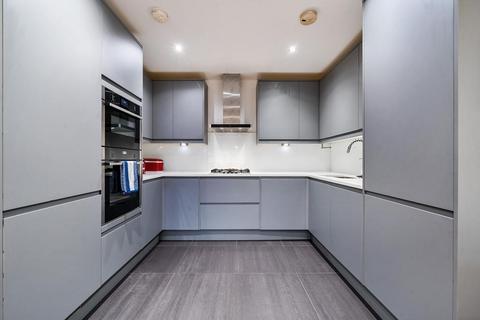 Apartment 4, Farmview Apartments, 143 Hayes Lane, Bromley, BR2 9EQ