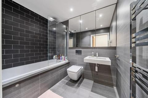 Apartment 4, Farmview Apartments, 143 Hayes Lane, Bromley, BR2 9EQ