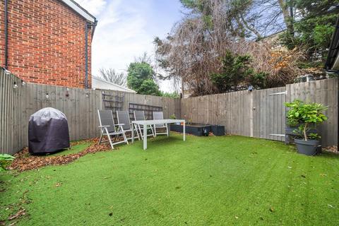 3 bedroom end of terrace house for sale, Coleraine Road, London